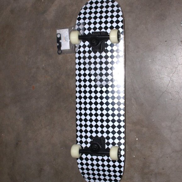 Ryvorbe Skateboards for Beginners - Picture 5 of 5